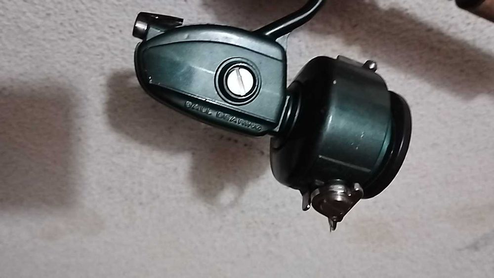 Cana de pesca com carreto