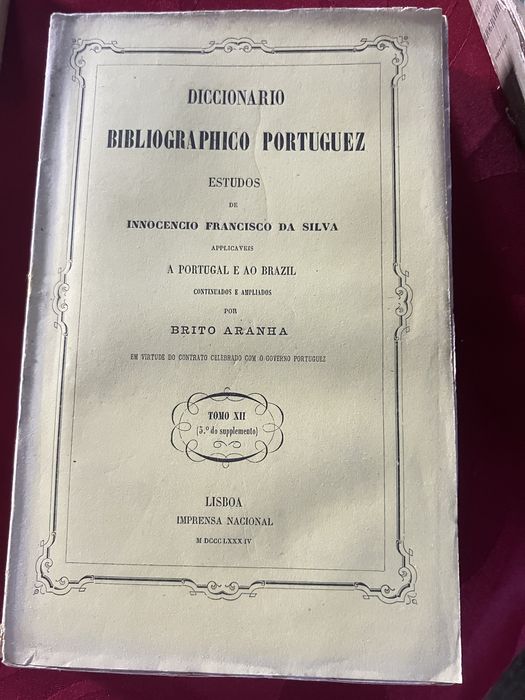 Dicionarios  Bibliograficos  muito antigos