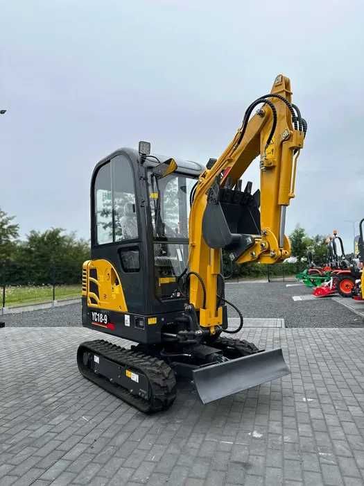 Roket Wynajem Minikoparki, Zagęszczarki, wozidło