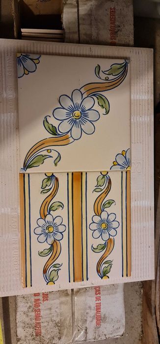!! LER DESCRIÇÂO !! Azulejos antigos 15cm x 15 cm