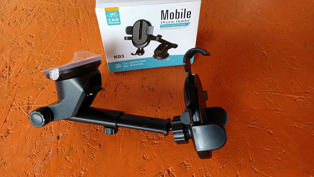 Uchwyt samochodowy na telefon