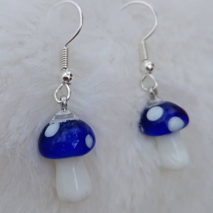 Brincos feitos á mão