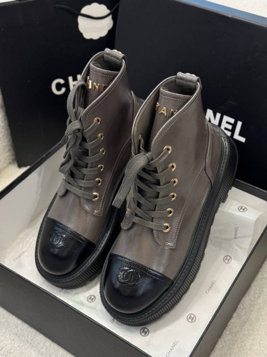 Ботинки chanel в коробці чорний і сірий колір на шнурівці