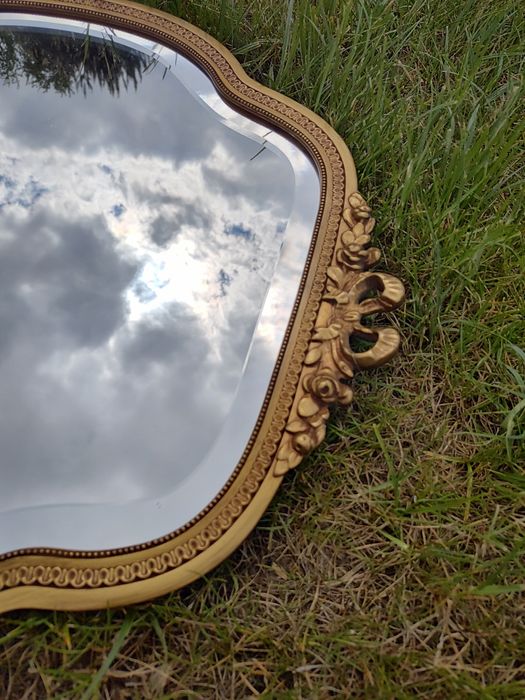 Bardzo stare lustro z  Włoch