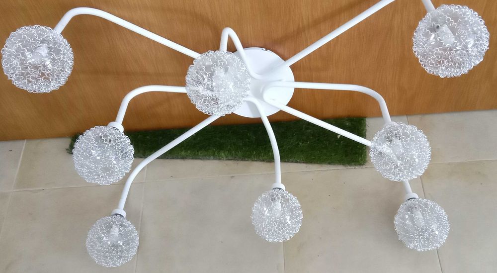 Candeeiro de 8 spots, mod IKEA, pouco uso