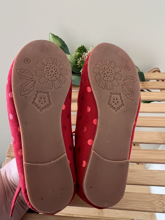 Нарядні туфельки для дівчинки