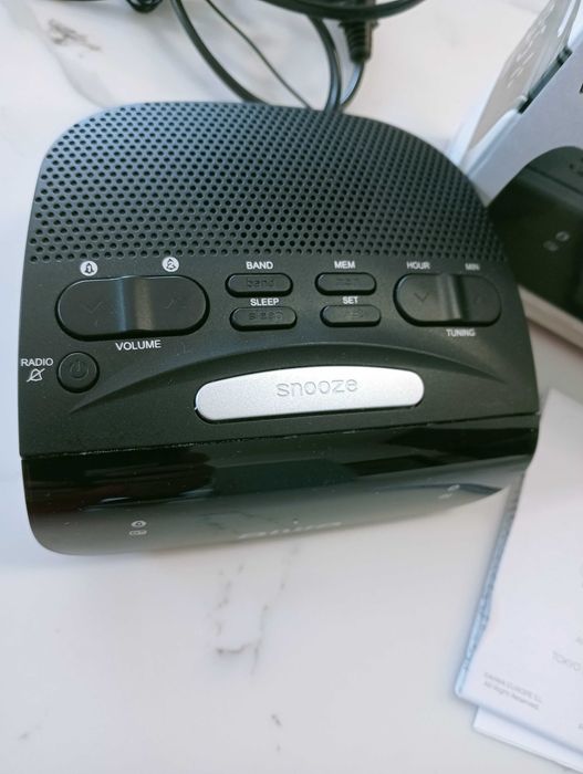 Rádio relógio despertador Aiwa CR-15