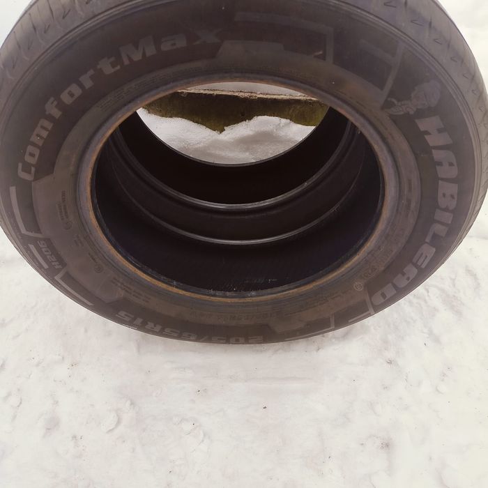 Шини, резіна,колеса 205.65.15 стан нової пробіг 1000км якісна непоступ