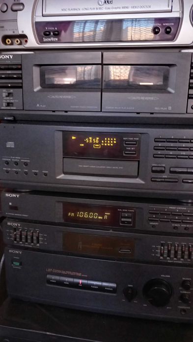 Wieża Sony LBT-D209  z głośnikami -sprawna -stan bardzo dobry.