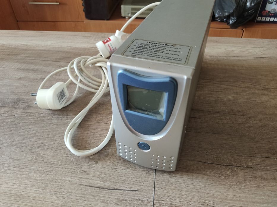 UPS FI Lupis 700 LCD USB 600W do komputera i nie tylko
