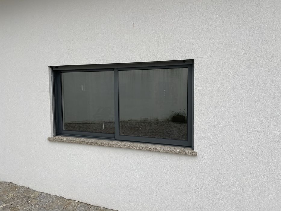 Portadas Janelas cinzentas