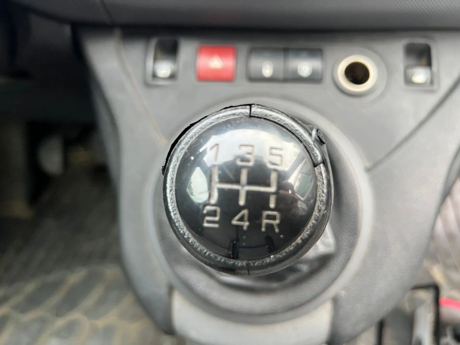 Para peças PEUGEOT Partner II