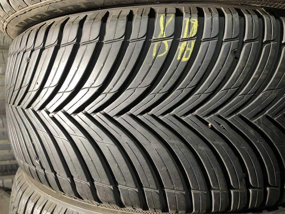 Шини б/у всесезонні 245/45 19  Kleber Qdraxer 3 all Sesons