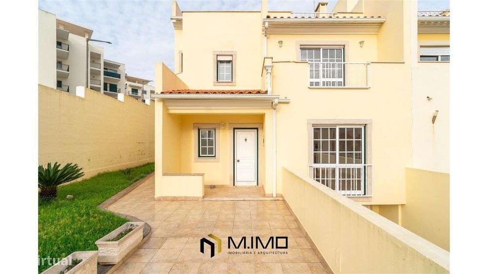 Moradia M3 com Vista Mar e Terraço Panorâmico – A 5 Minutos da Praia