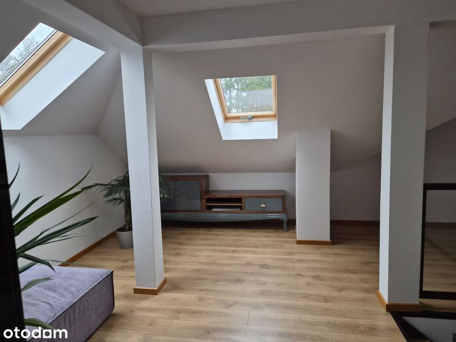 Piękny dom 222 m² na pięknej działce 2100 m² z prywatnym lasem