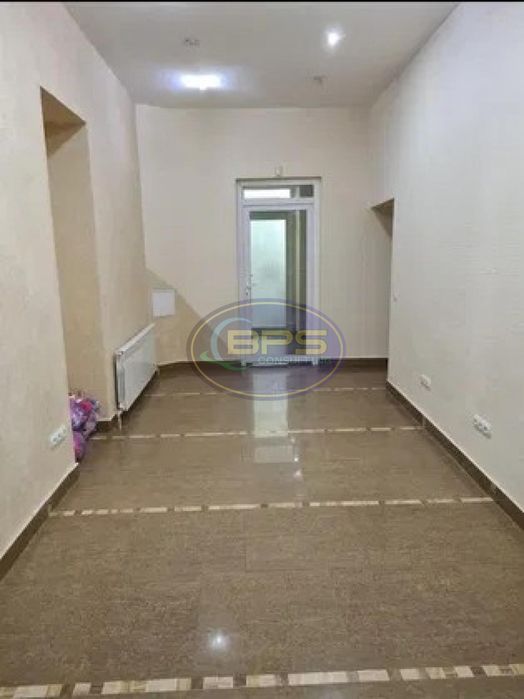 Офіс з орендарями — Центр, вул. Тираспольська продам