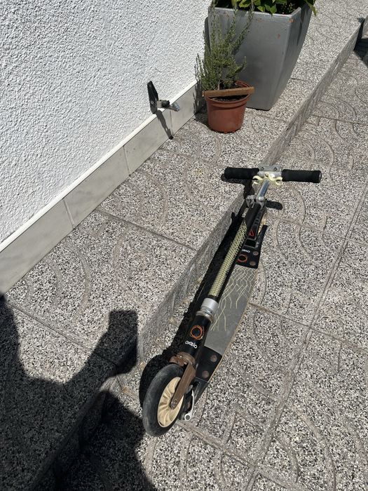 Trotinete Dobrável com Travão – Boa Condição