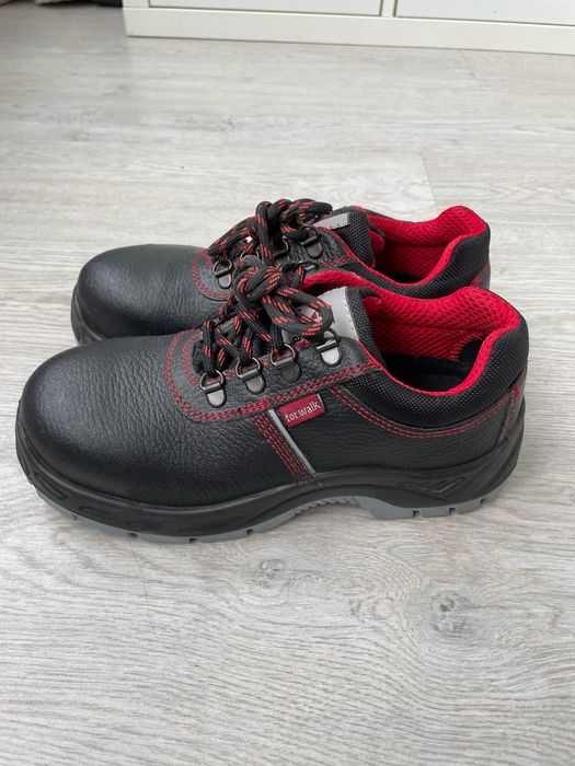 Vende-se sapato de biqueira de aço