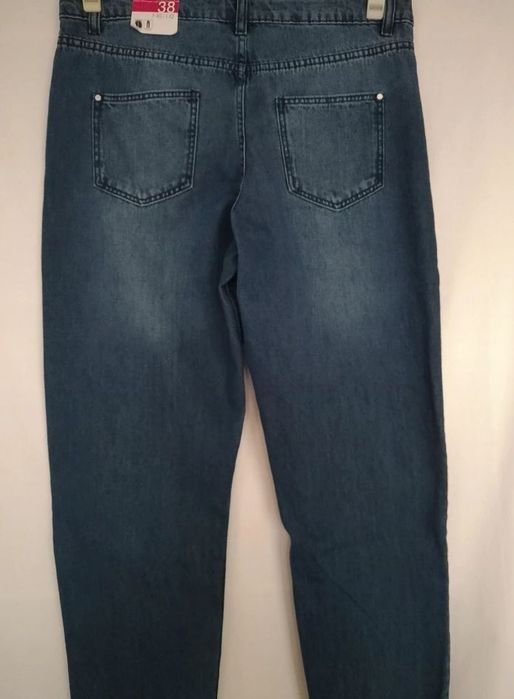 Nowe jeansy damskie roz 38/40