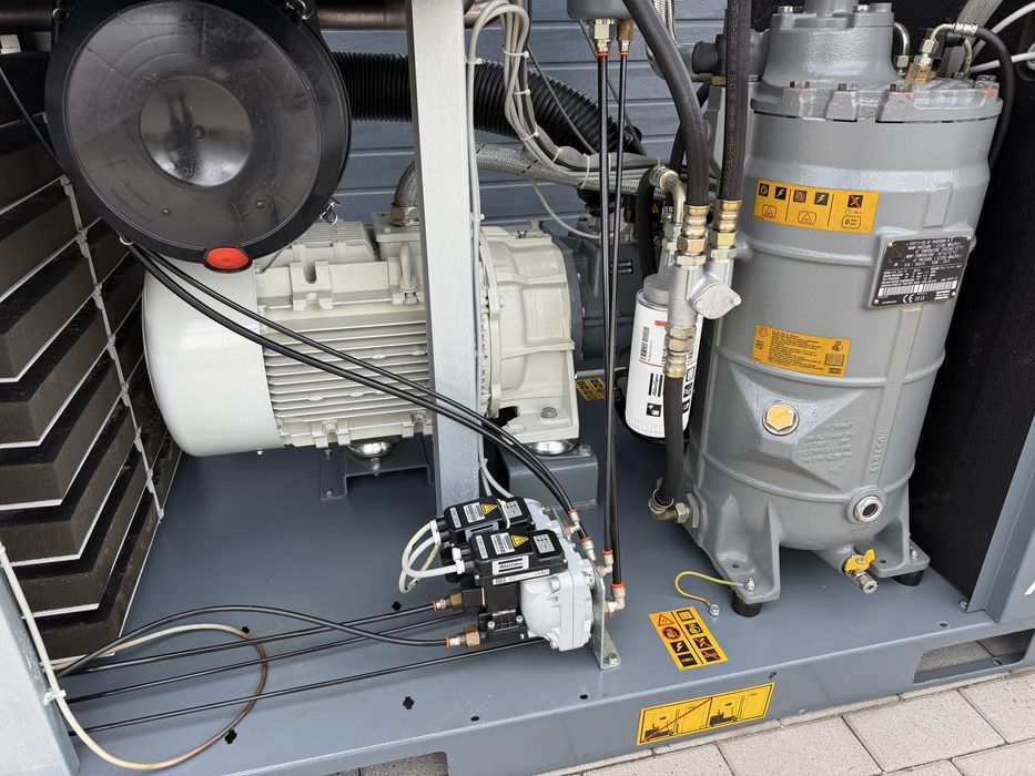 Kompresor śrubowy Atlas Copco GA45 VSD FF 45KW 8.58m/3min falownik