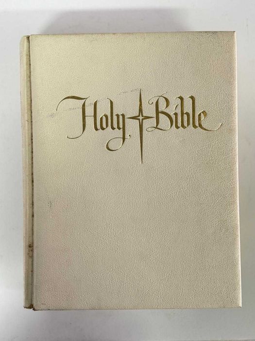 Holy Bíble - Catholic Version 1966