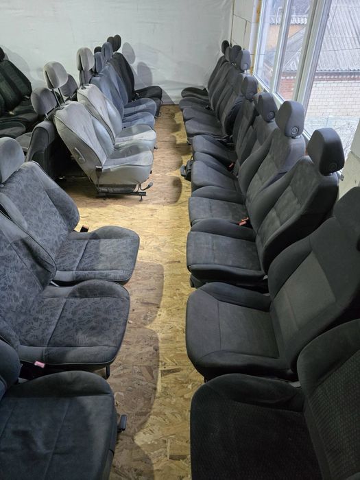 Сидіння ,крісла салону на авто