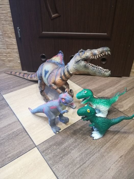 Zabawki dinozaury