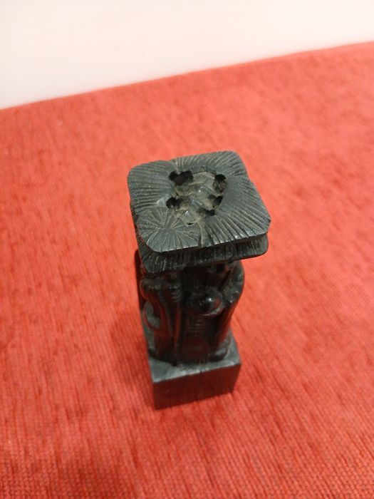 Selo Chinês Antigo Esculpido à Mão