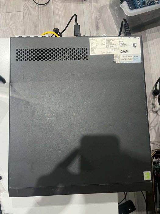 Komputer Fujitsu esprimo e900 0-WATT