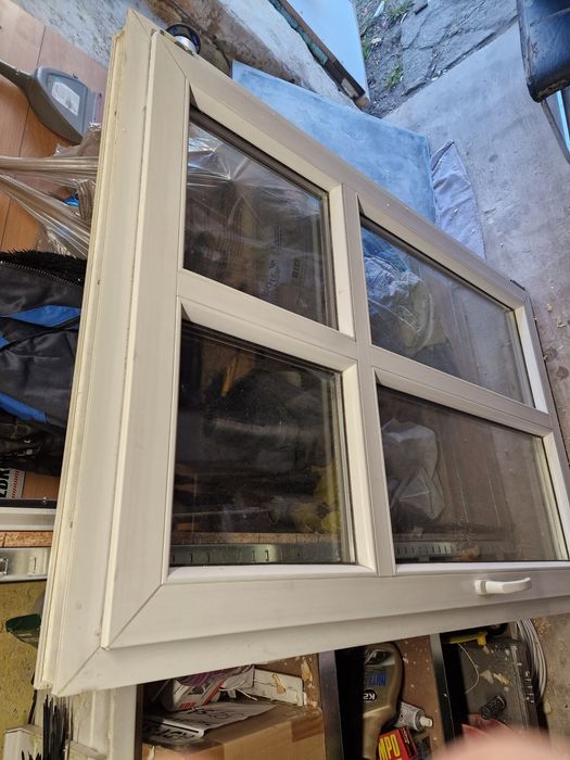 Okno 100x150 trzyszybowe z szprosem