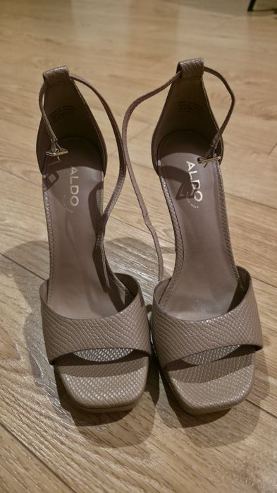 Sandałki  Aldo 37