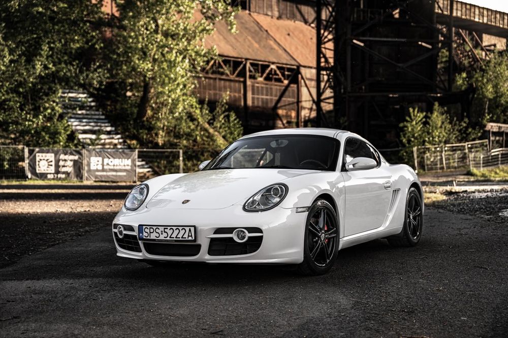 Porsche Cayman Sport Chrono, Japonia