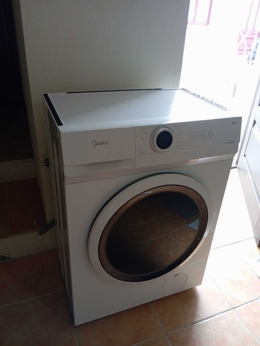 Máquina de Lavar Roupa Midea 6kg – Excelente Estado