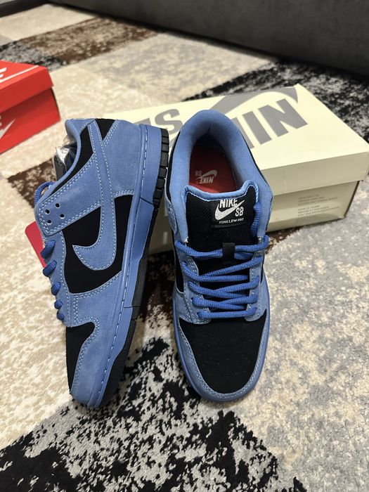Nike sb dunk low x supreme