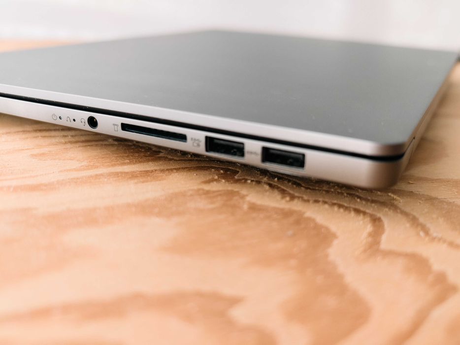 Portátil Lenovo IdeaPad Pro 5i 14 Gen 9 - Core Ultra - Wifi7 - Arc GPU