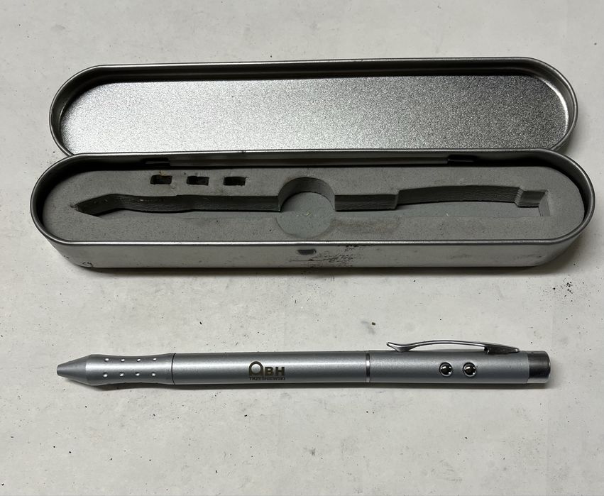 Stary laserowy długopis