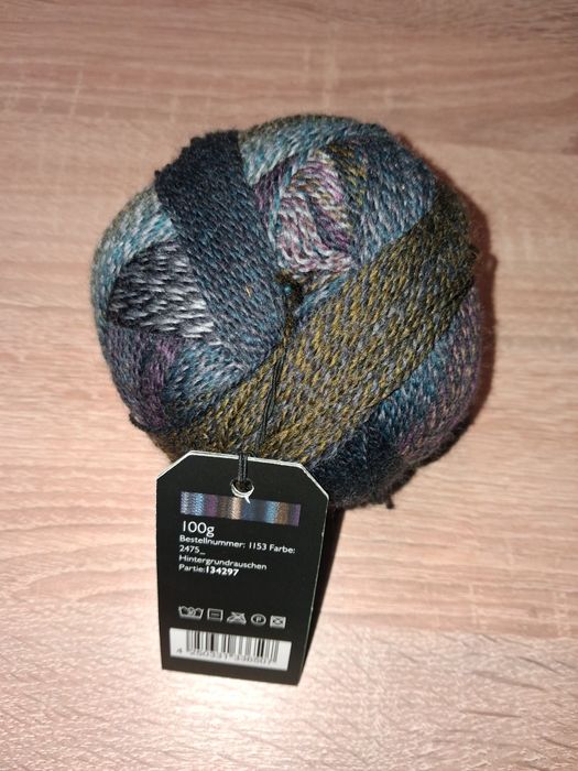 Шкарпеткова/носочная  пряжа Schoppel  Zauberball Crazy