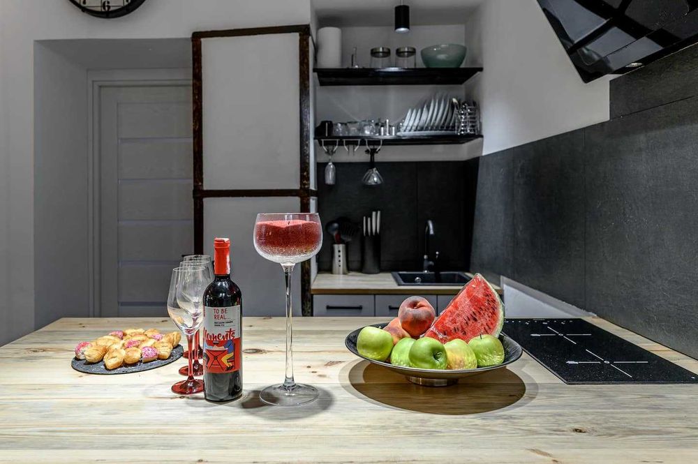 Аренда апартаментов посуточно Лофт/6011