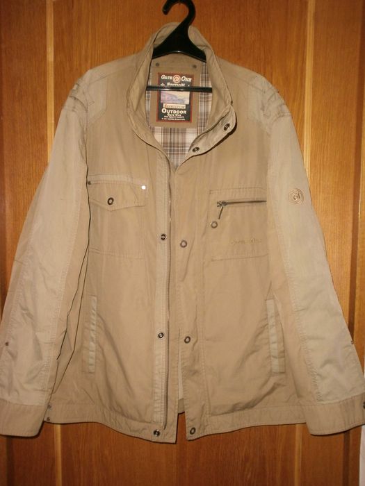 Куртка ветровка Angelo Litrico, олива, разм. 3XL, наш 60. ПОГ-70 см