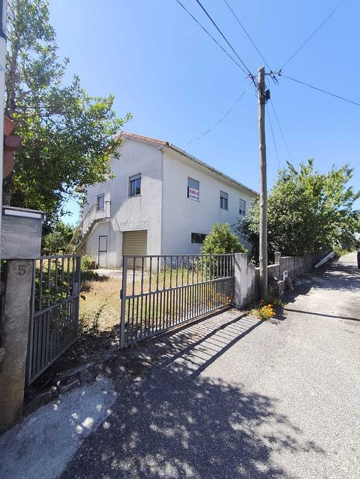 Moradia em Pisões, Montalegre