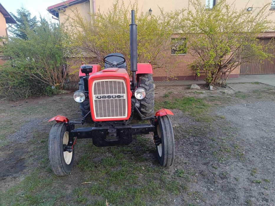 Ursus C 330 stan bardzo dobry