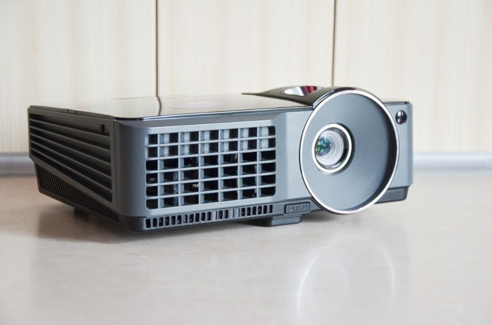 Мультимедийный проектор Benq MW 516