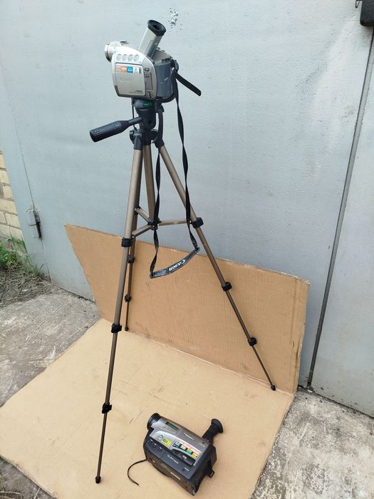 Видеокамера Canon Panasonic