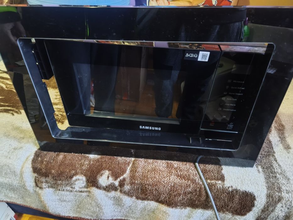 Mikrofalówka SAMSUNG MS23A7318AK