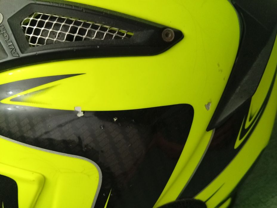 Capacete airoh usado
