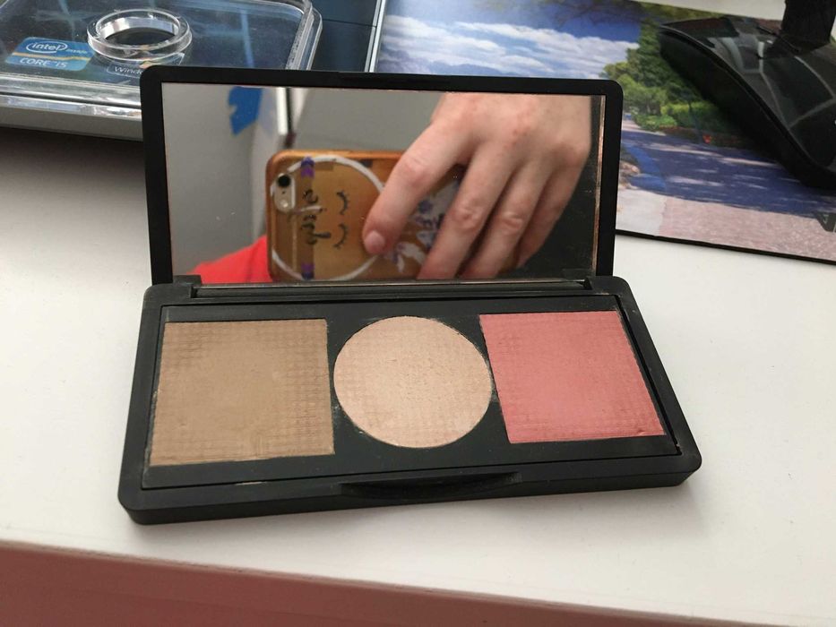 Zestaw do makijażu (brazer, puder, roz) Neo Make Up
