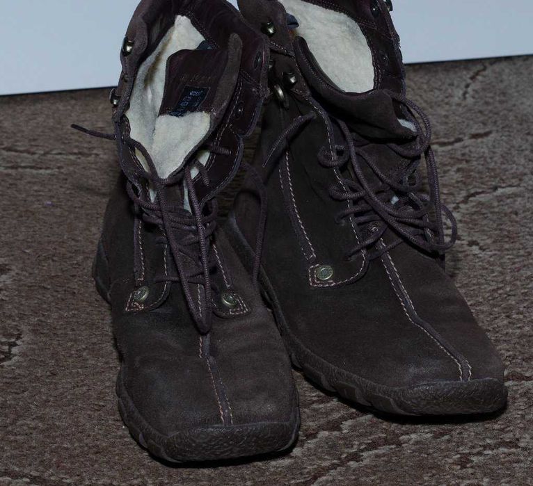 Zimowe damskie buty 39 Ecco ocieplane skóra