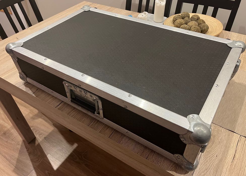 Konsoleta 2x CDJ 400+CDM400 + case