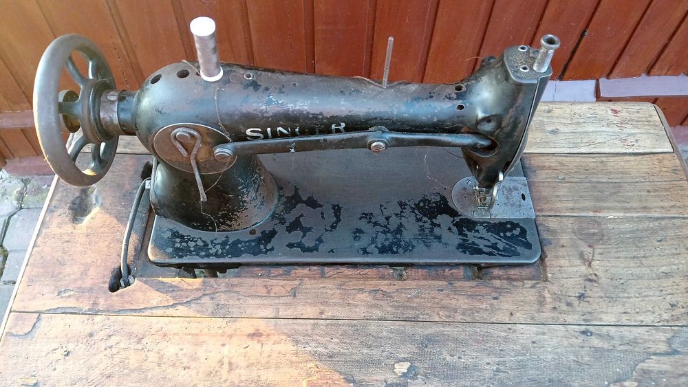 Stara maszyna do szycia Singer