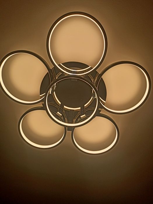 Duży plafon LED 72 cm żyrandol srebrny chrom mocne światło